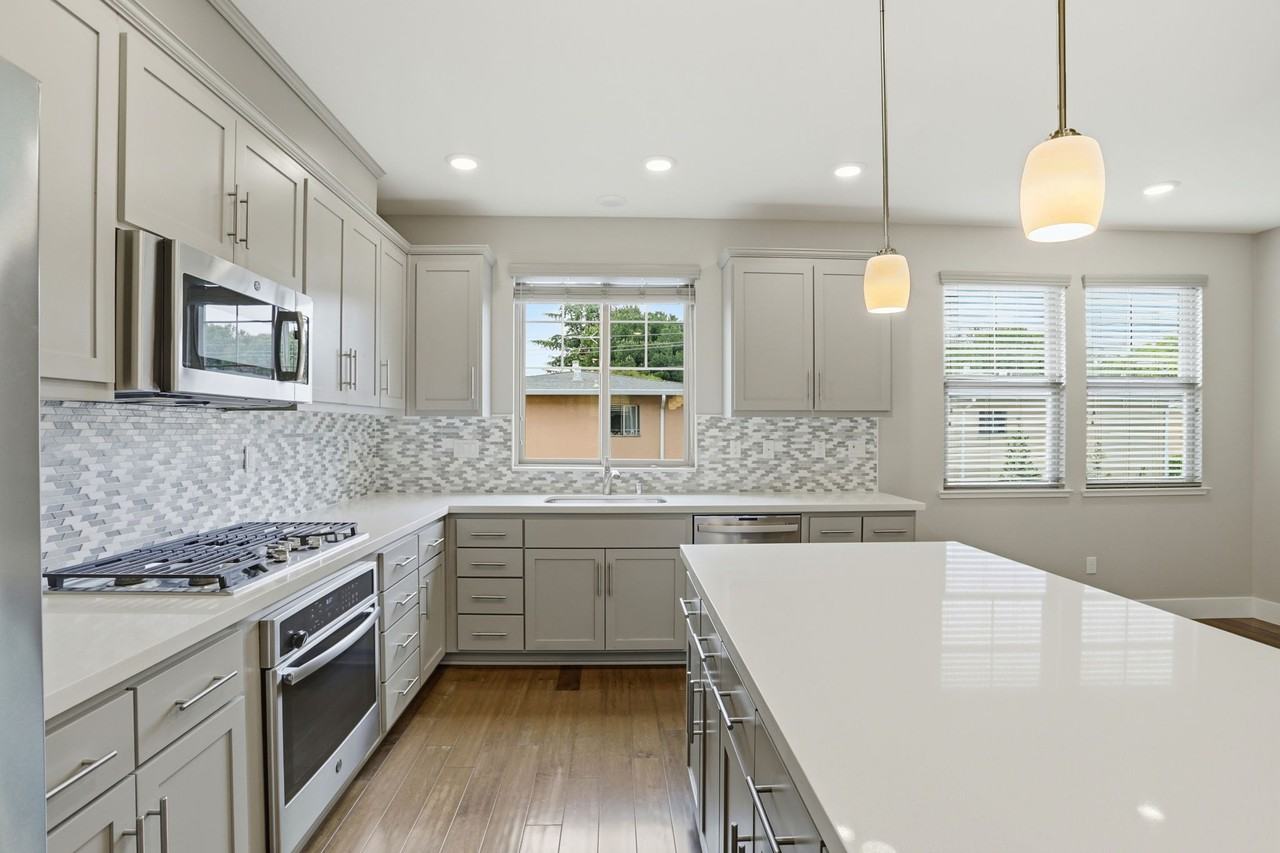 621 Cinnamon Cir #1 - Photo 6 of 41