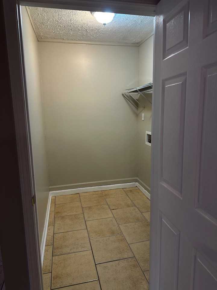 113 Lori StreetPrattville #8 - Photo 5 of 37