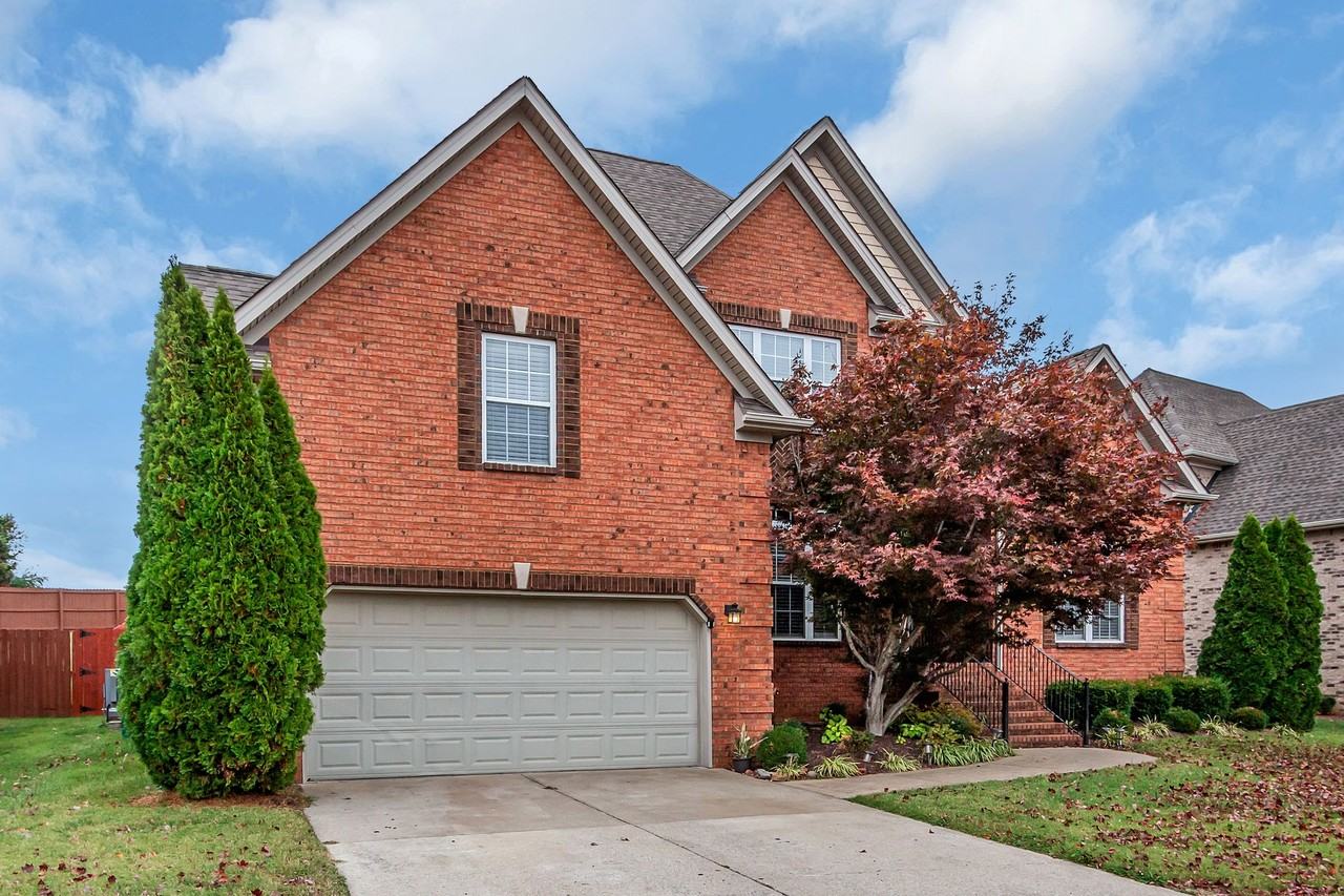 1016 Red Pepper Rdg #1 - Photo 3 of 43