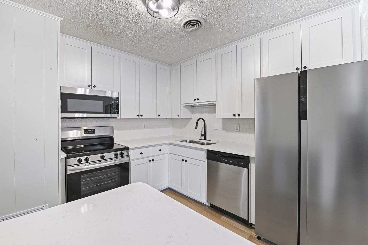 111 Lori StreetPrattville #7 - Photo 6 of 50