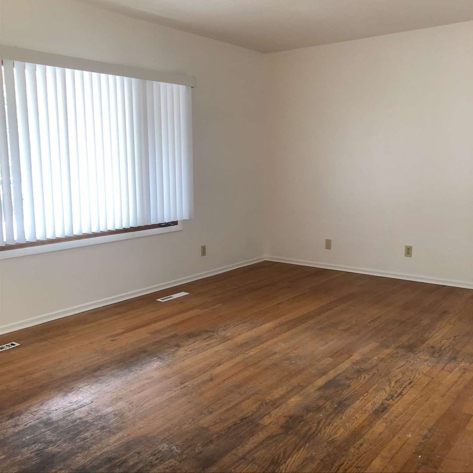 1033 Cypress Dr #1 - Photo 3 of 17