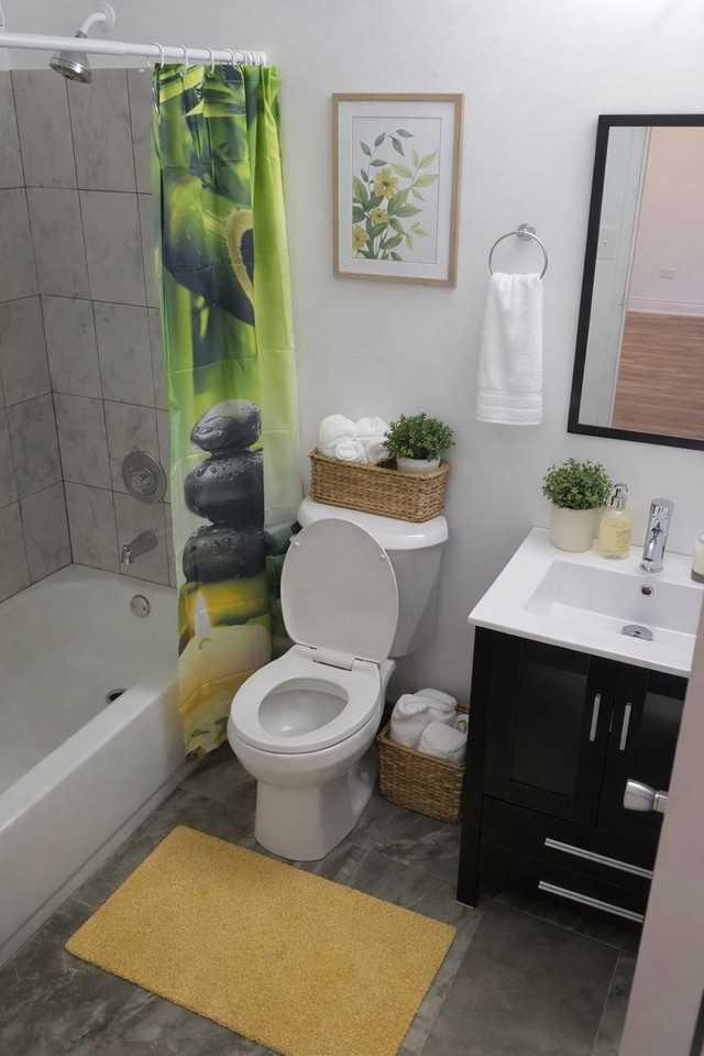 1851 North Green Lane North #2B - Photo 5 of 10