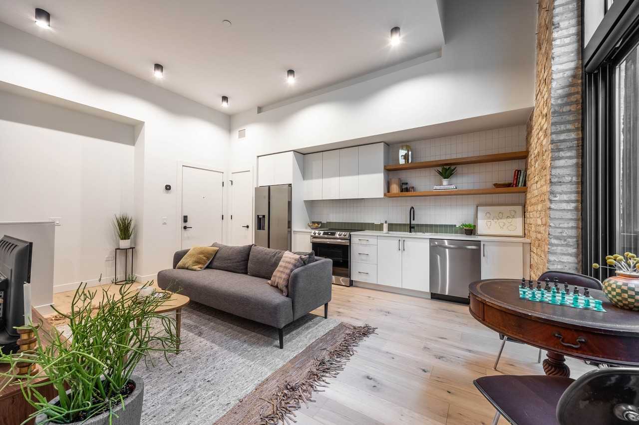 1101 Lodge Evanston - #1700-04 - Photo 2 of 24