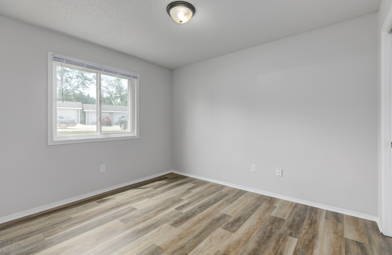 Fish Creek Apartments - Photo 5 of 27