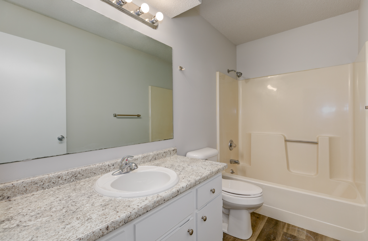 Fish Creek Apartments - Photo 6 of 27