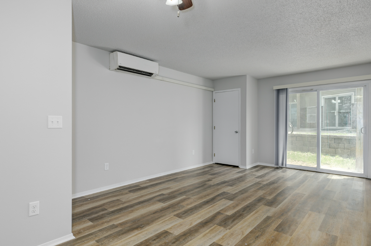 Fish Creek Apartments - Photo 7 of 27