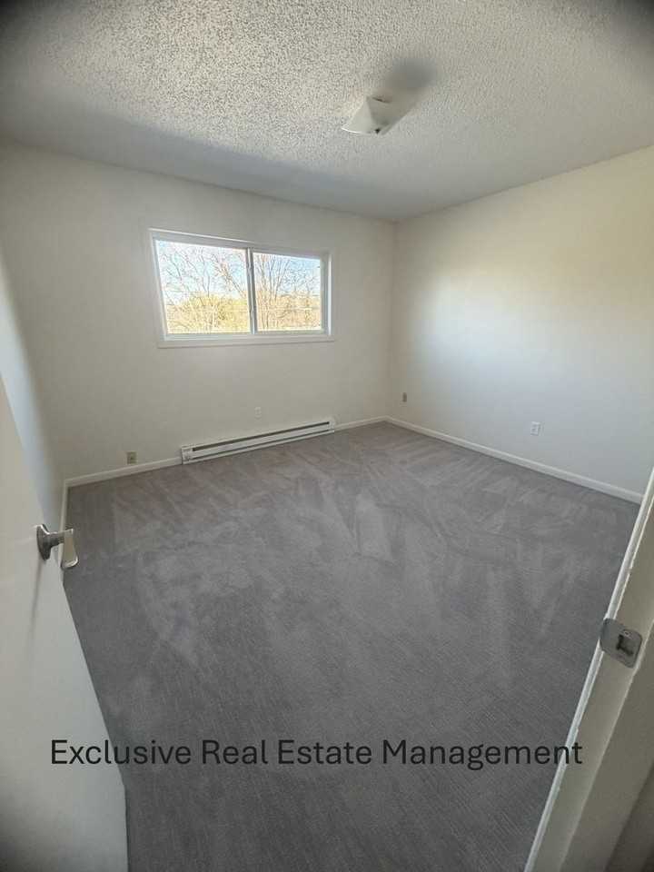 Cedar Garden Apartments 4507 - Photo 2 of 15