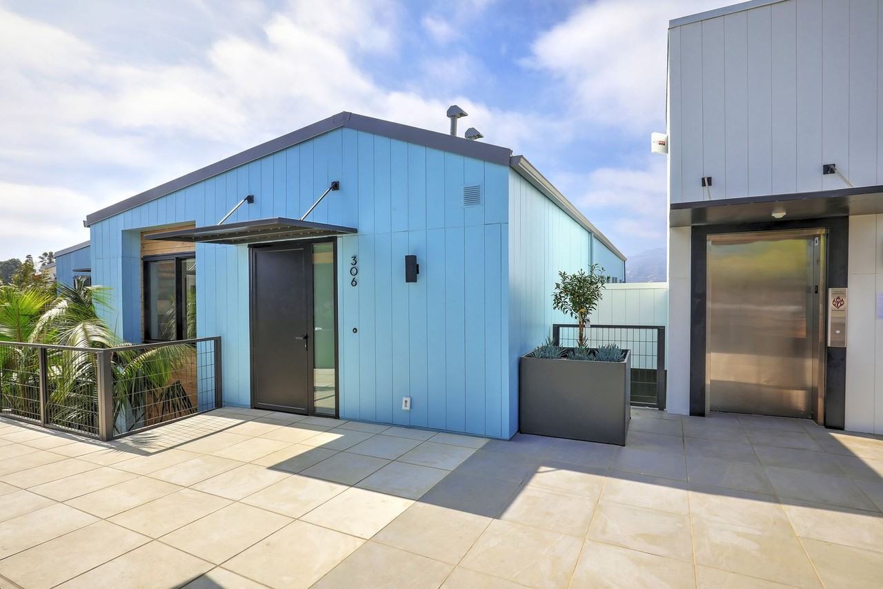 4745 Carpinteria Avenue - Photo 2 of 26