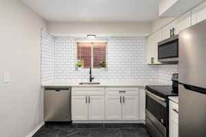 featured image of 6312 Lindenwood Ct