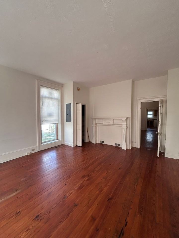 330 N High St #101 - Photo 4 of 17