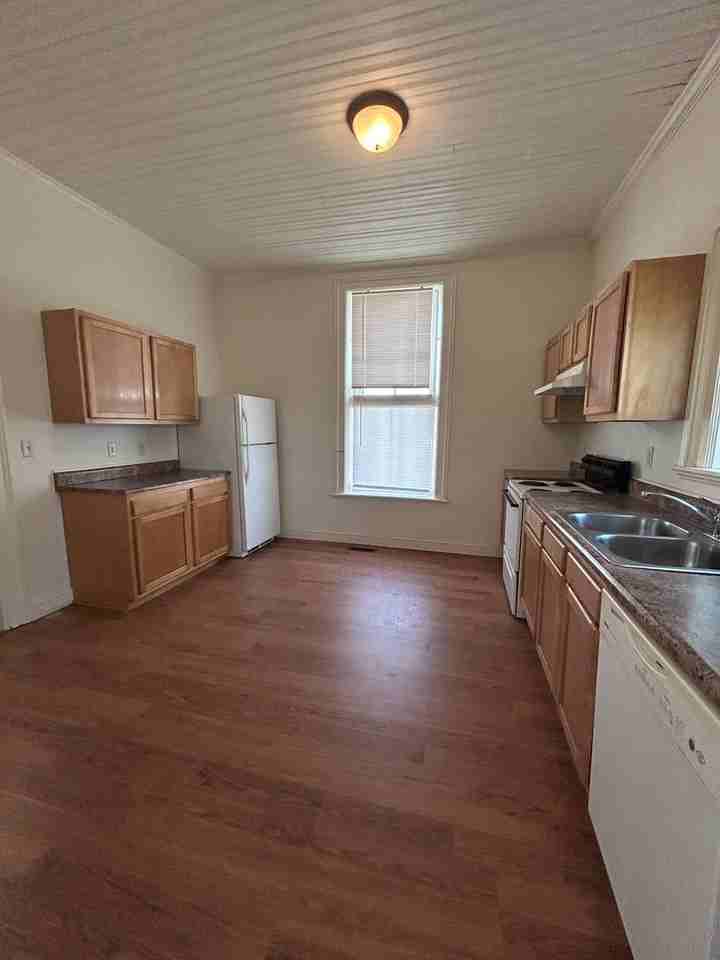 330 N High St #101 - Photo 6 of 17