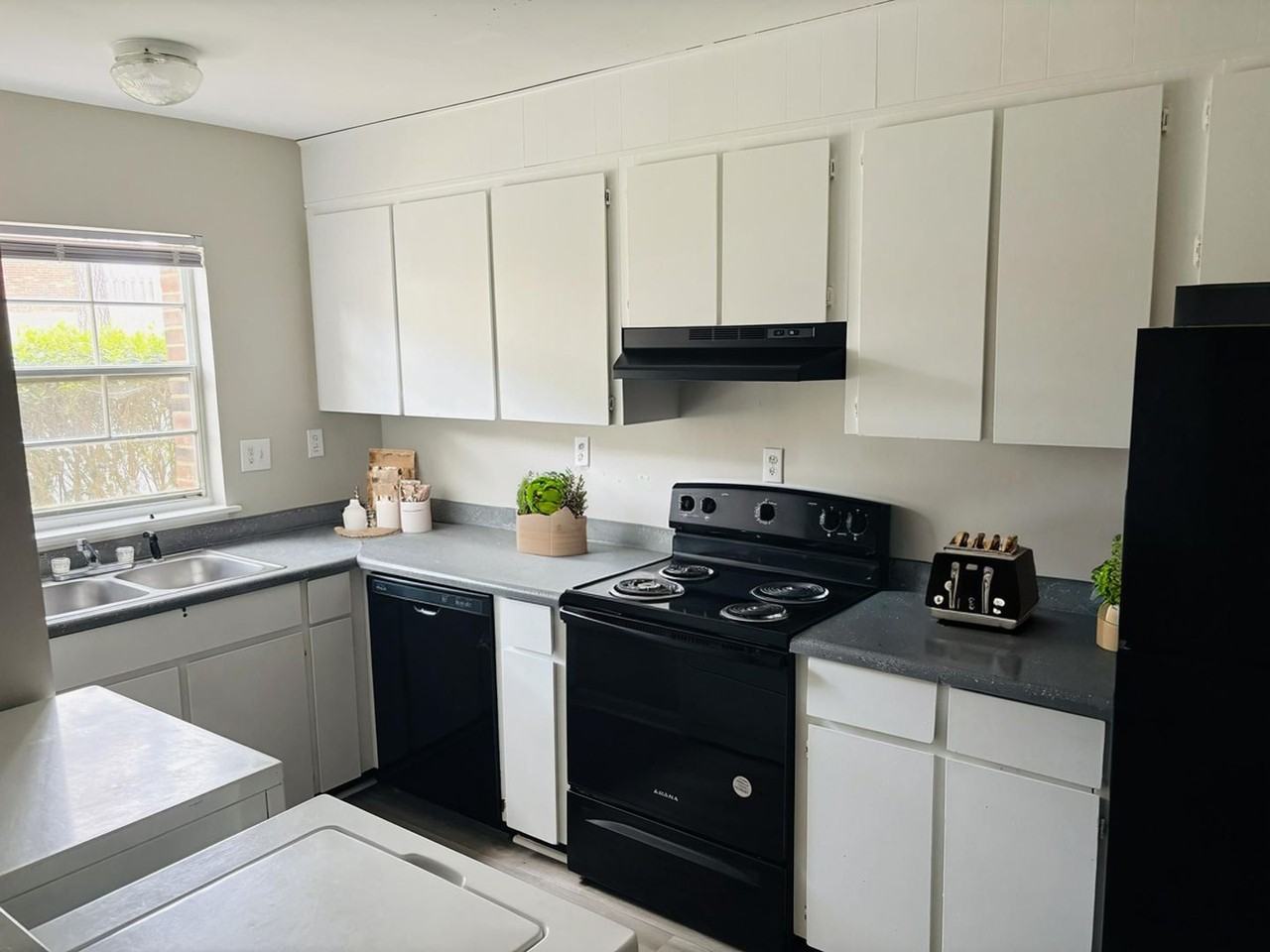 Hancock Ridge Apartments - Photo 5 of 11