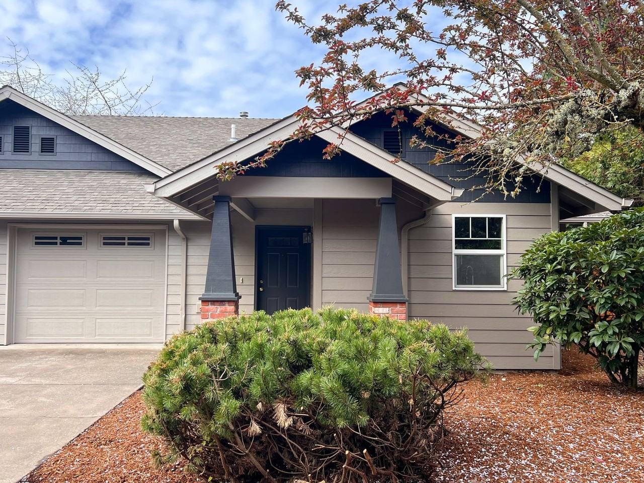 622 E Grant St - Photo 2 of 16