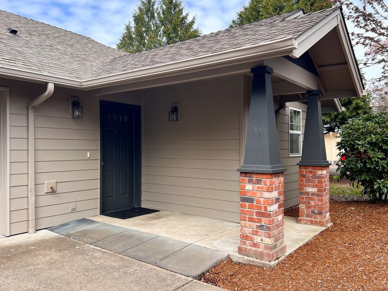 622 E Grant St - Photo 4 of 16