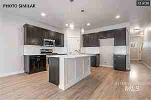 featured image of 124 Ne 3rd St #1