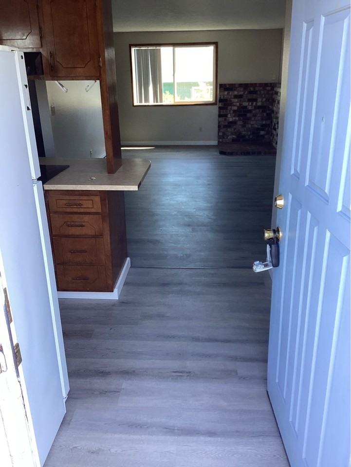 1112 Southwest Hurbert Street - 3Unit 3 #3 - Photo 2 of 35