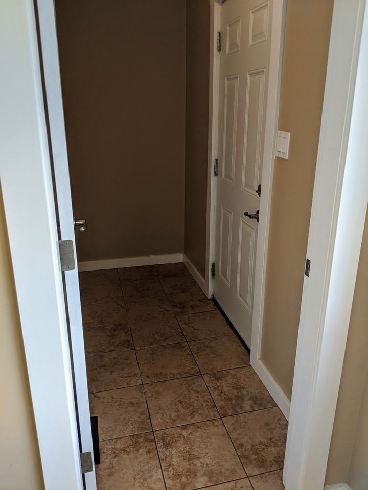 1716 Willowbrook Cres #220 - Photo 7 of 18