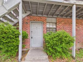 featured image of 207 Rue Royale