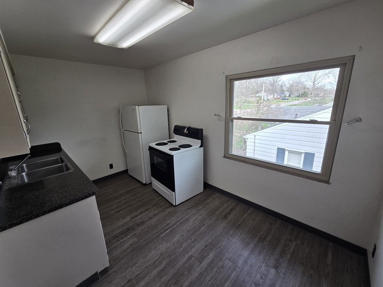 576 Harding Rd #576 - Photo 3 of 6