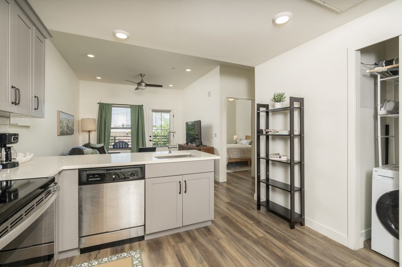 475 North 9th Street - 314Unit 314 #314 - Photo 2 of 16