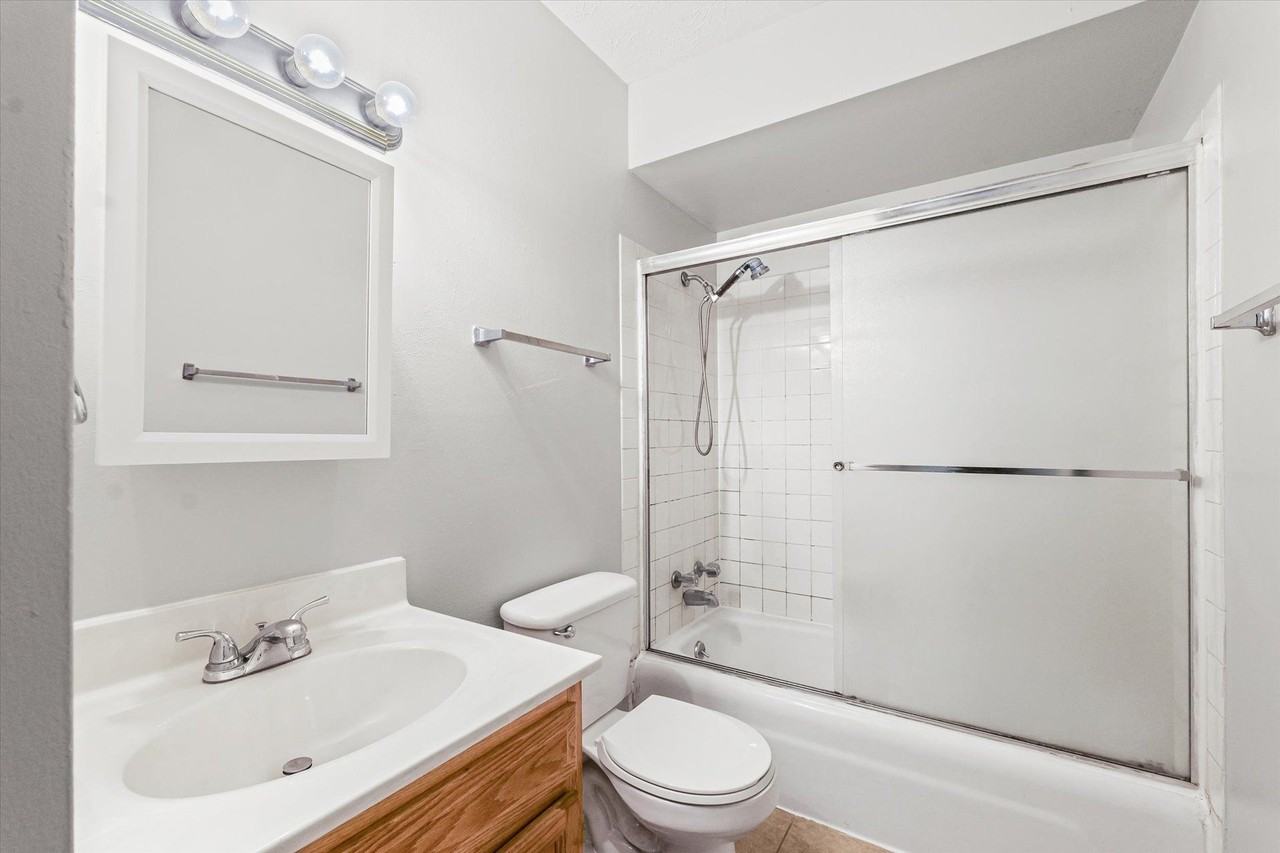 339 Riley Dr - Photo 5 of 12