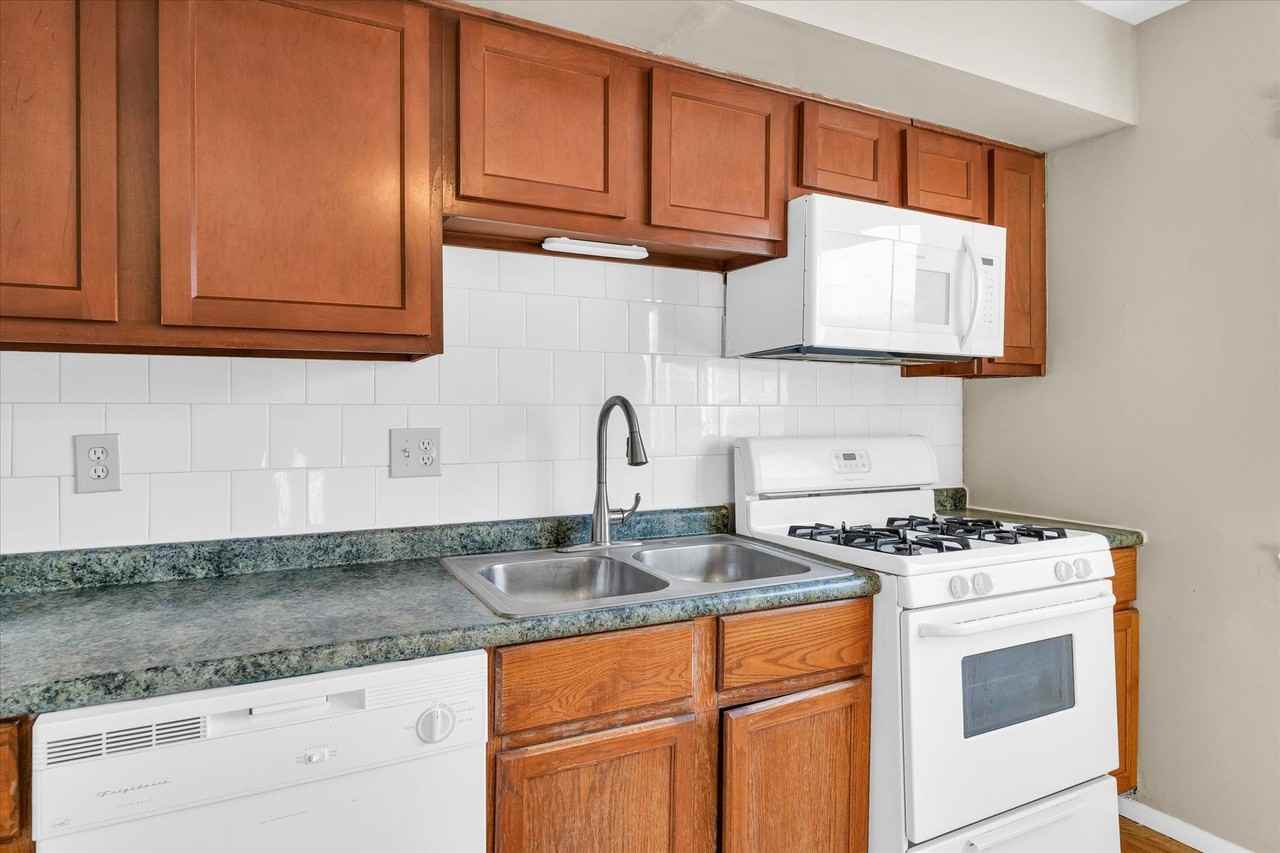 327 Riley Dr. - Photo 7 of 16