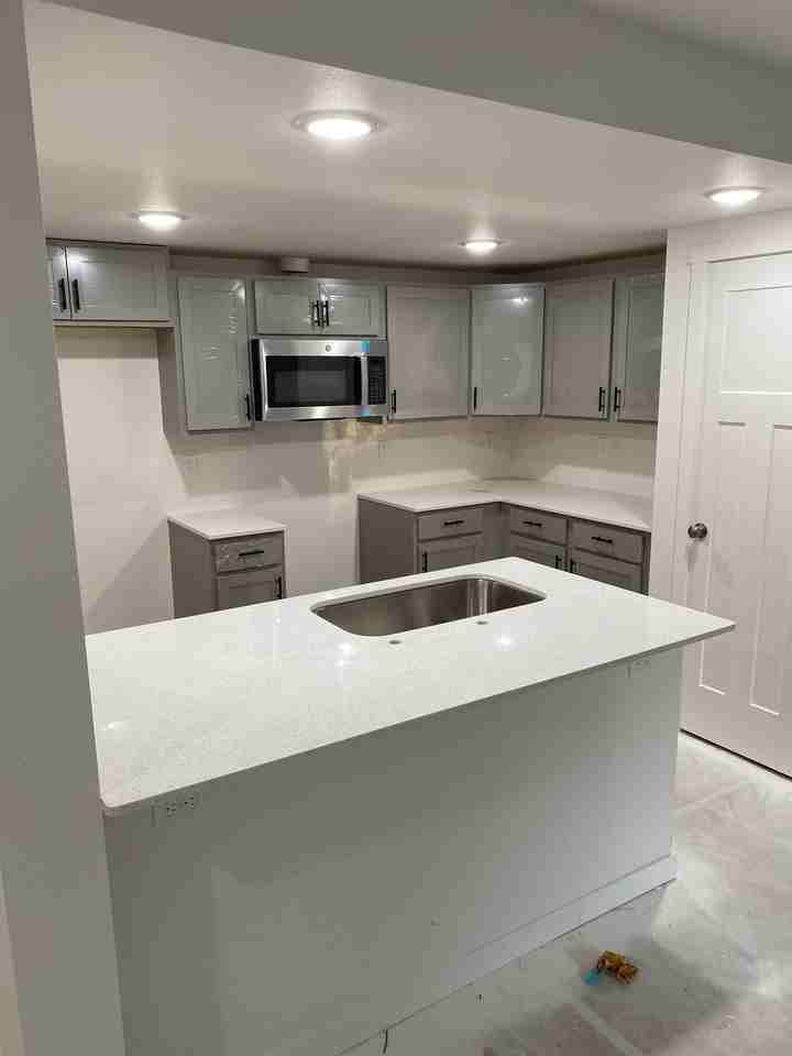 1413 Nora Ln #B - Photo 5 of 10