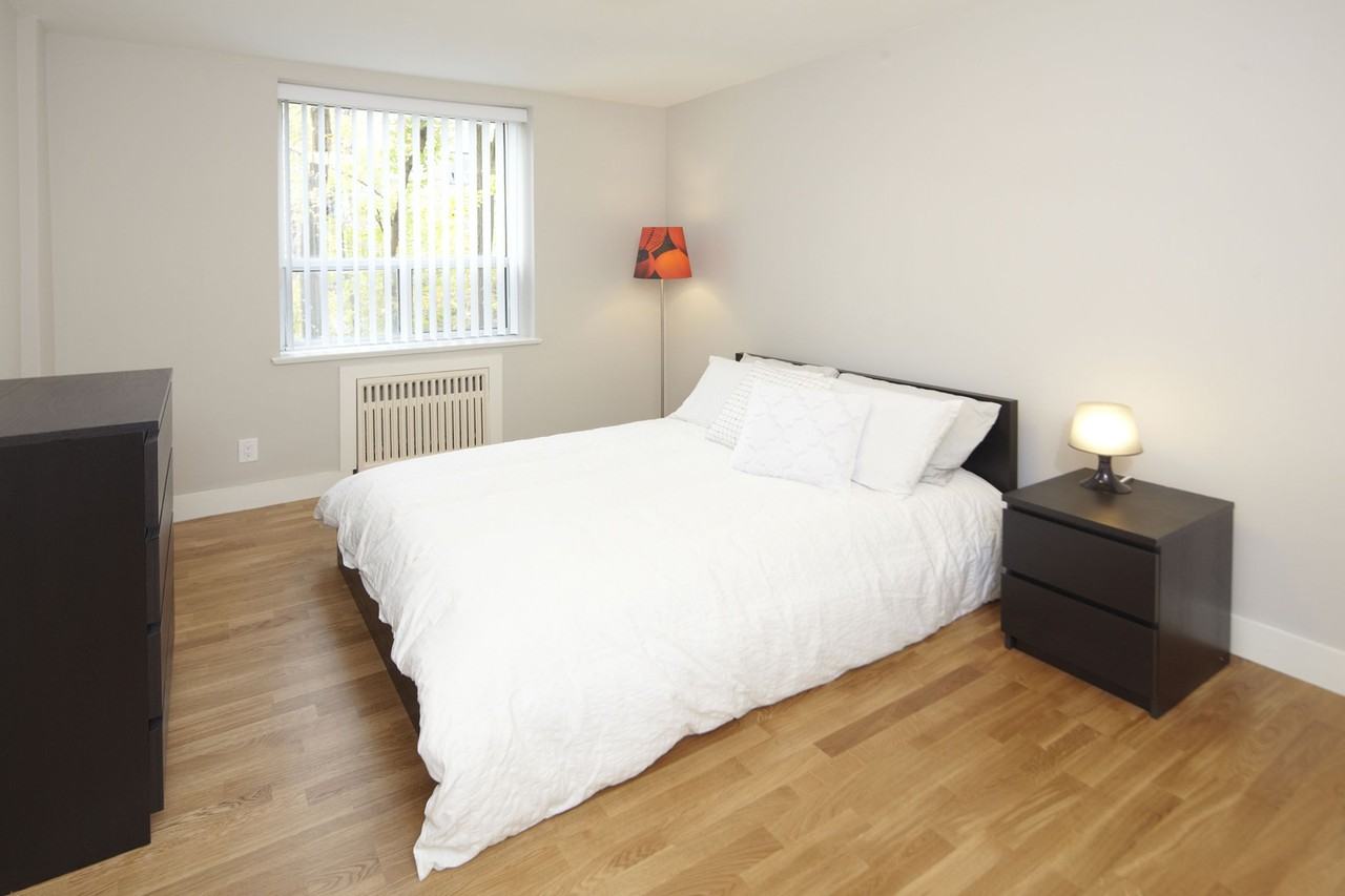 2400 Bathurst Street - Photo 7 of 12