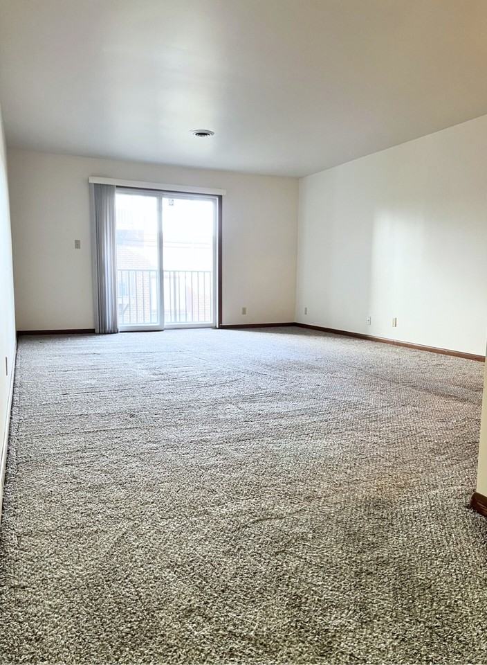 118 Augusta Ave #217 - Photo 4 of 18