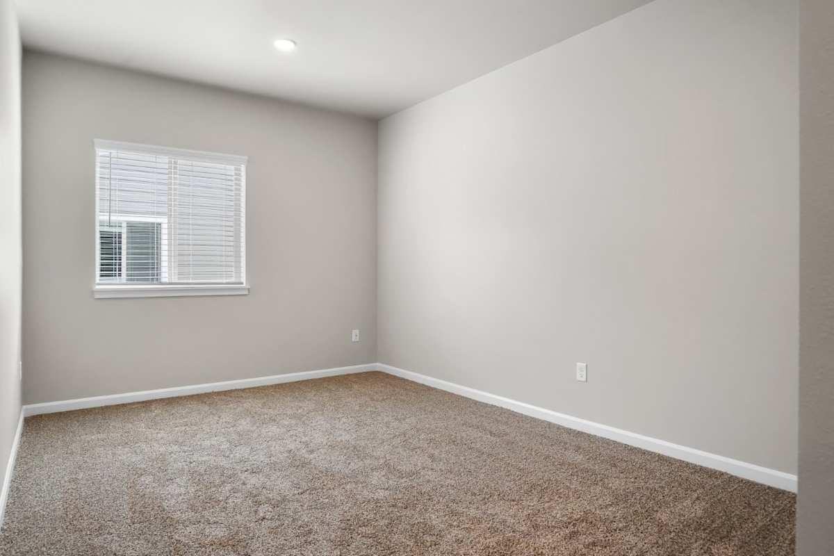 4040 Hayesville Dr Ne - Photo 4 of 30