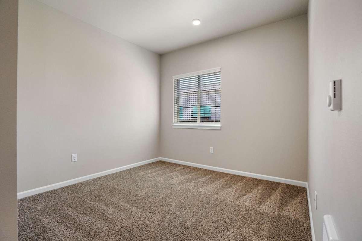 4040 Hayesville Dr Ne - Photo 5 of 30