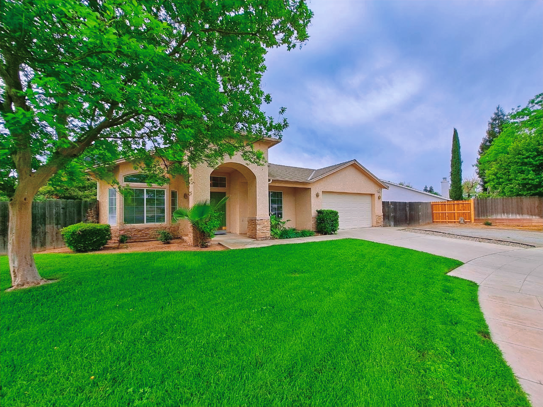 6527 N Lodi Ave - Photo 4 of 36