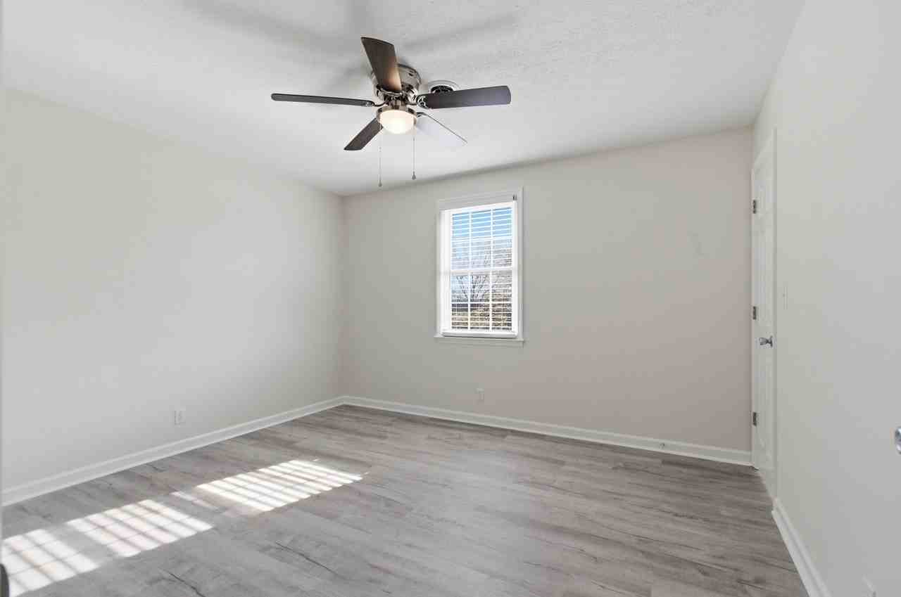 212 Old Columbia Rd #212 - Photo 6 of 15