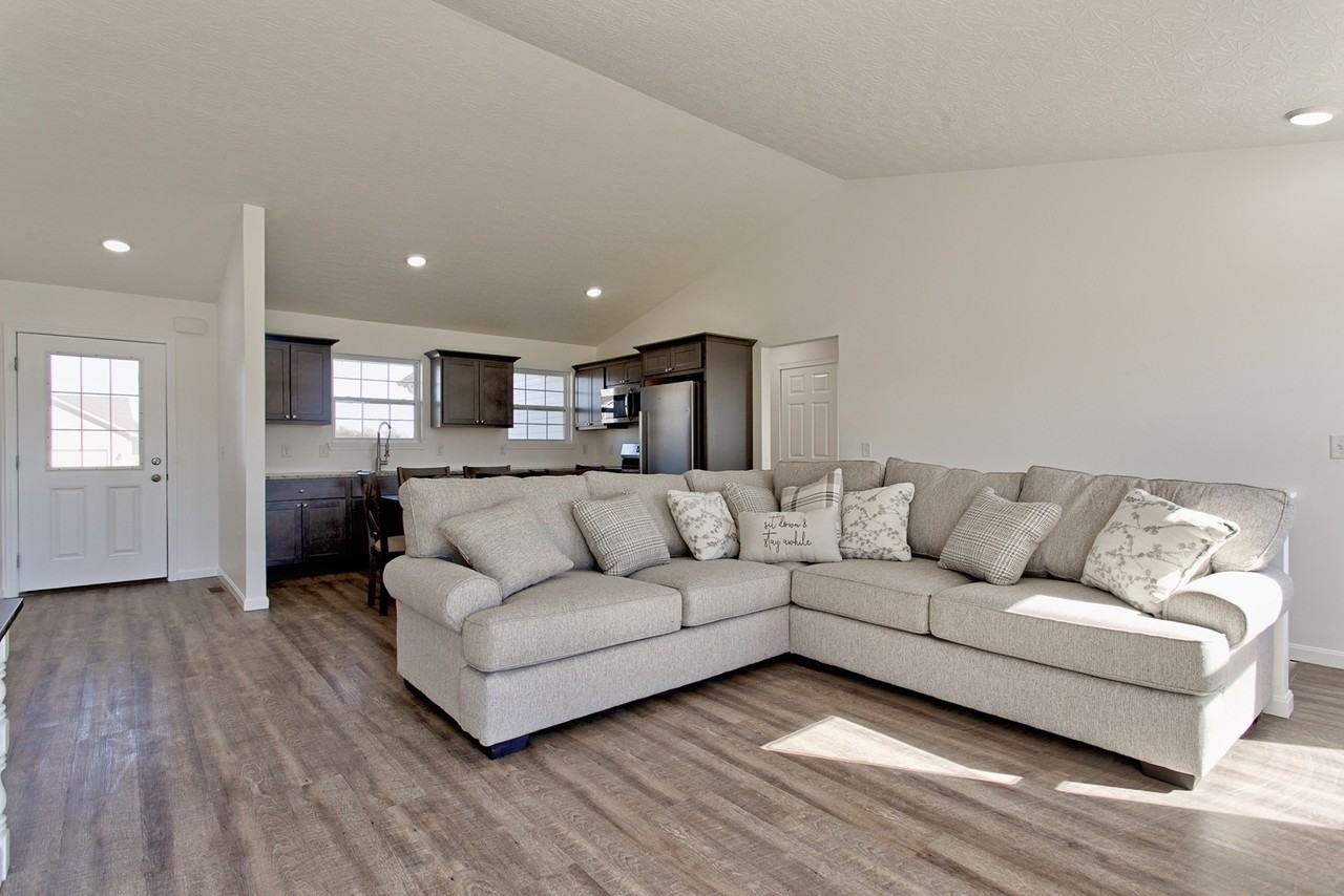 159 Zachary Dr #1 - Photo 5 of 24