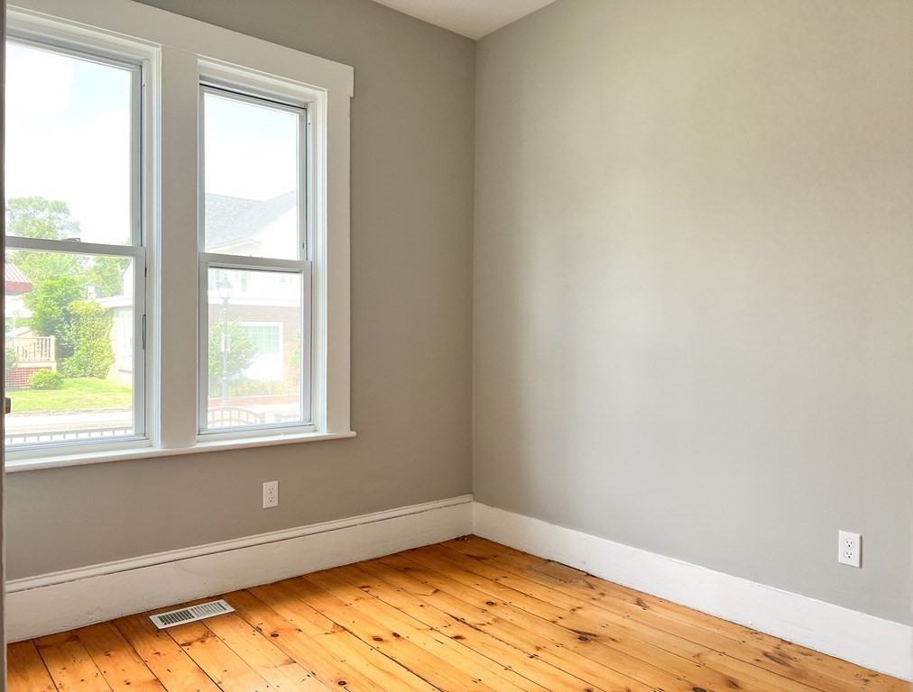 642 Moody St #1 - Photo 6 of 7