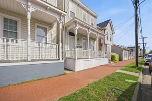 605 Dinwiddie St #B - Photo 1 of 1