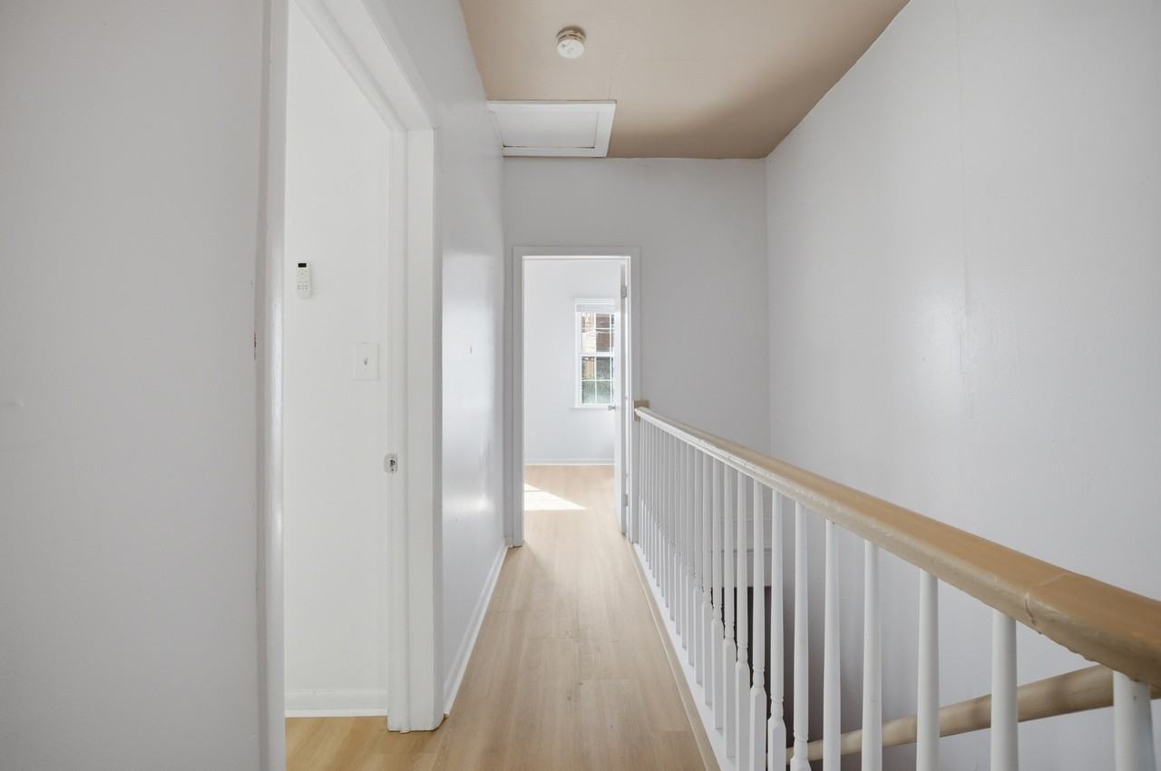 605 Dinwiddie St #B - Photo 6 of 17