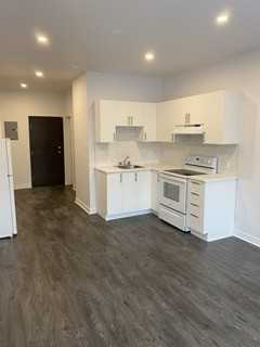 5491 Av Victoria #112