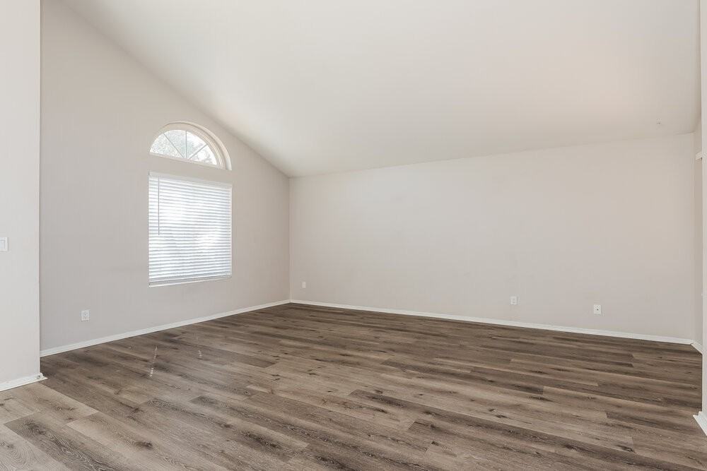 16234 S 44th St - Photo 4 of 17