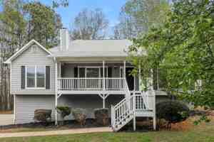 featured image of 524 Legacy Park Dr