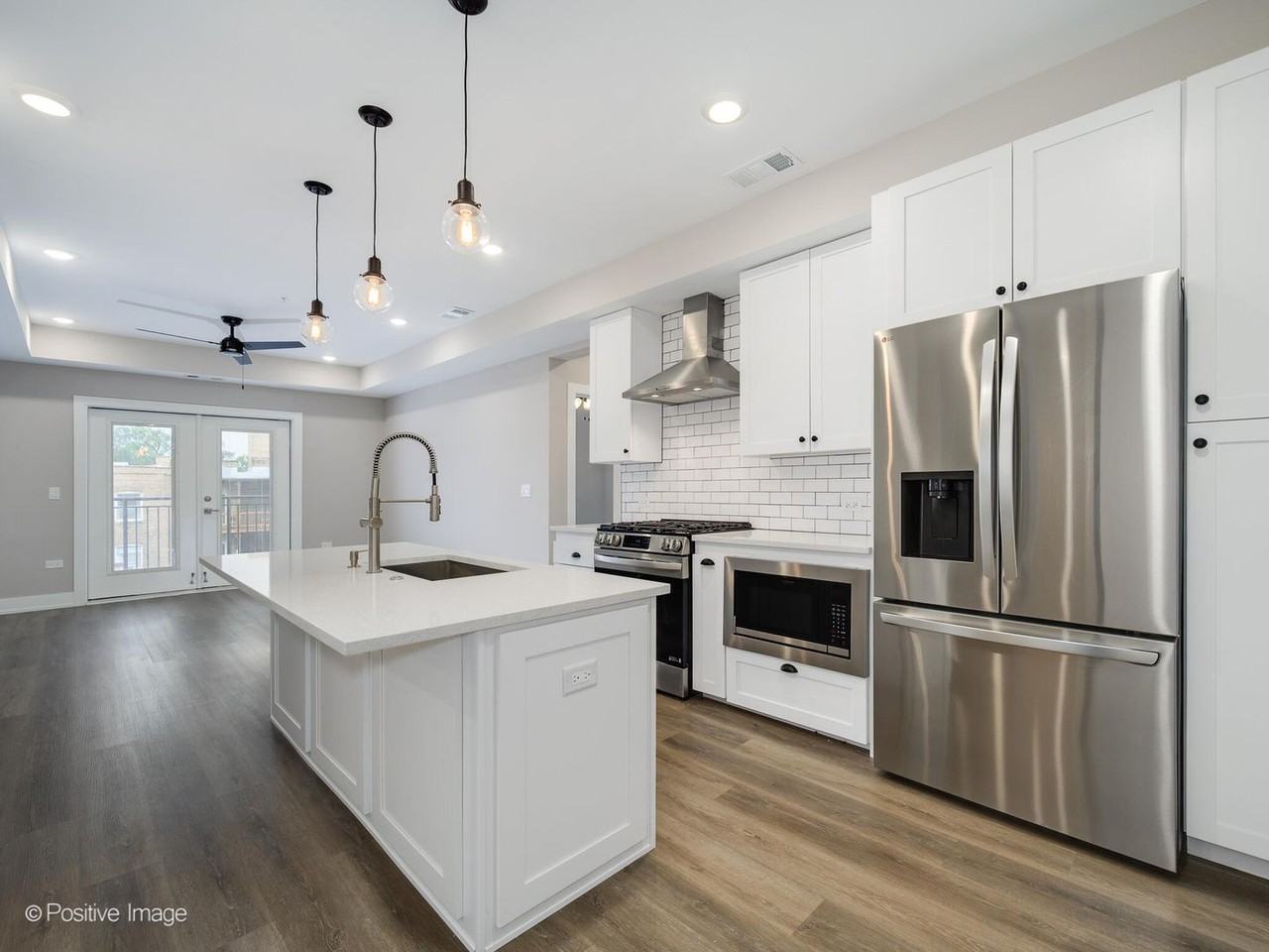 261 Washington Boulevard - Photo 4 of 14