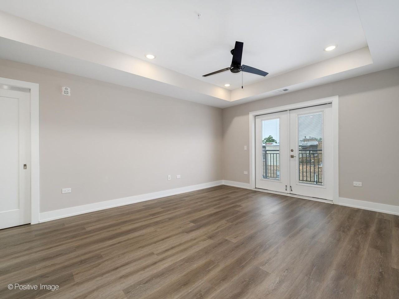 261 Washington Boulevard - Photo 5 of 14