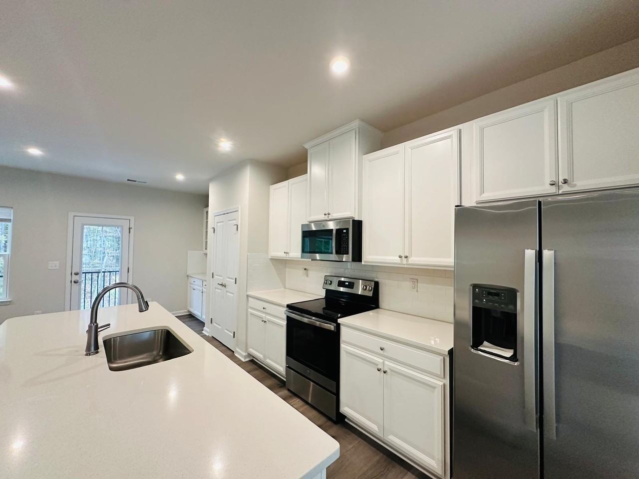 3502 Timber Mill Dr #1 - Photo 4 of 30