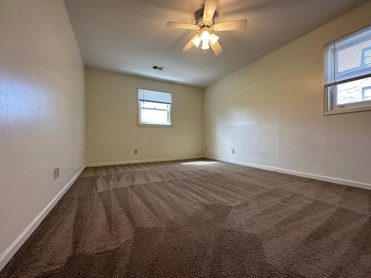 108 College Park Court - Photo 3 of 15