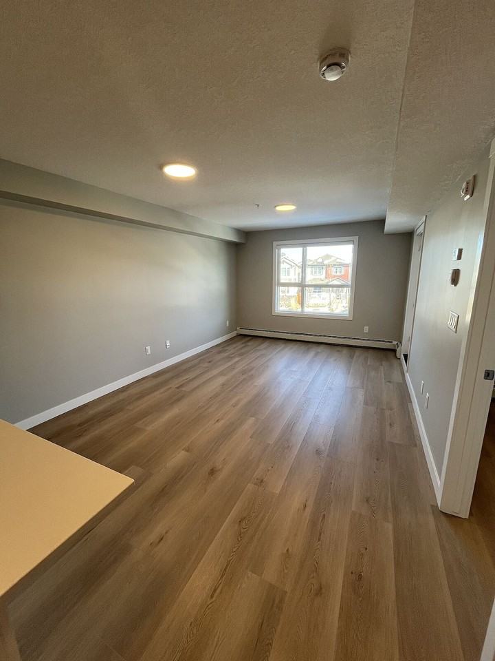 1506 Tamarack Boulevard Northwest 227, Edmonton, Alberta, Canada, T6T 2J5 - Photo 5 of 11