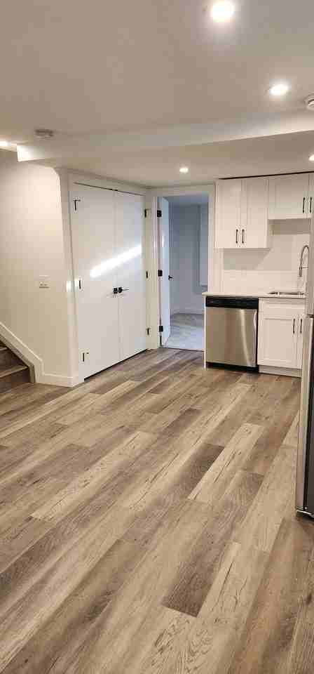 9535 72 Avenue,Basement, Edmonton, Alberta, Canada, T6E 0Y5 - Photo 7 of 10