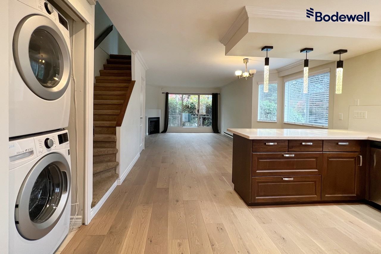 Vanderlee Court - Photo 3 of 19