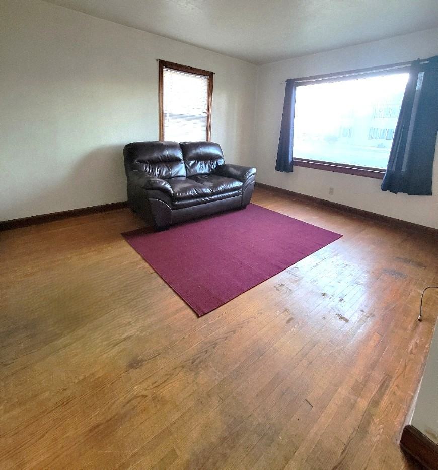 1131 S 5th Ave #1 - Photo 5 of 11