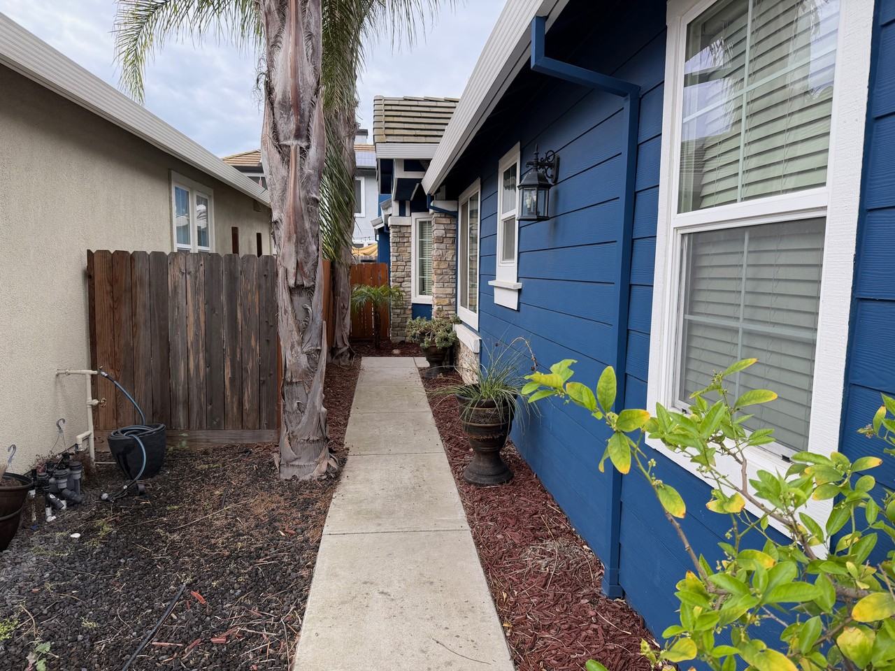 508 Lassen Way #1 - Photo 2 of 30