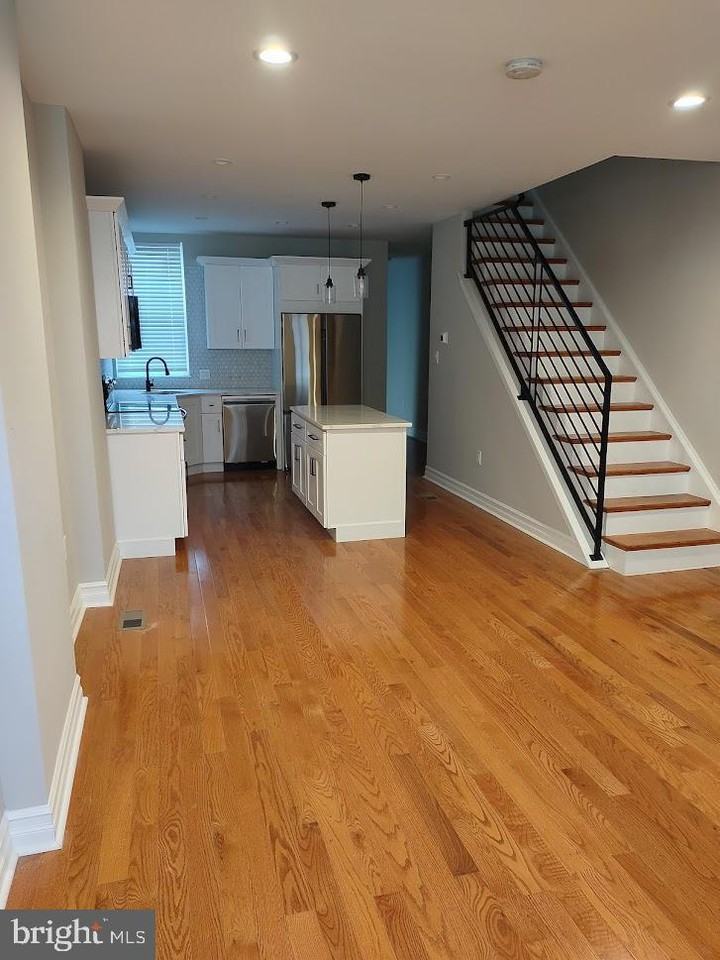 1812 N Croskey St #1 - Photo 3 of 16